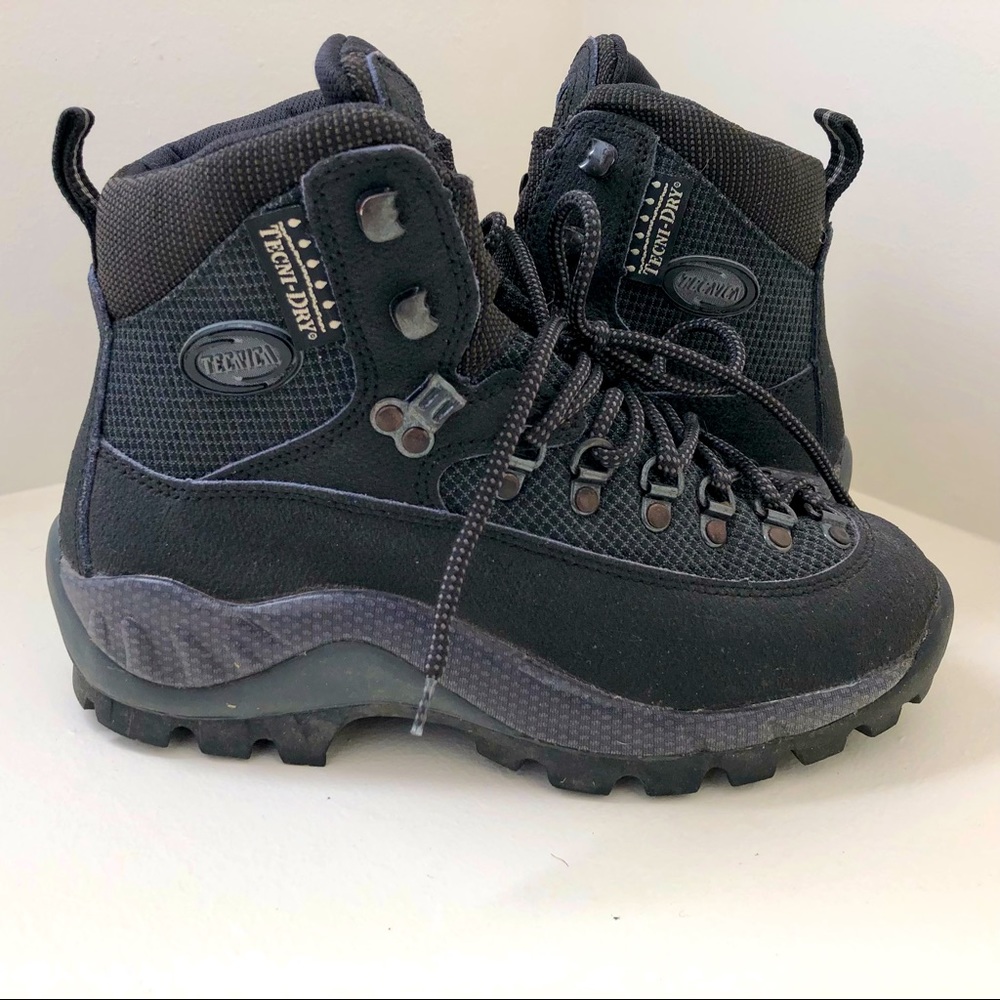 Tecnica Women’s Tecni-Dry Hiking Boots